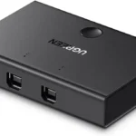 Ugreen 30345 KVM svič USB 2.0 2&times;1 (1 ulaz - 2 izlaza)